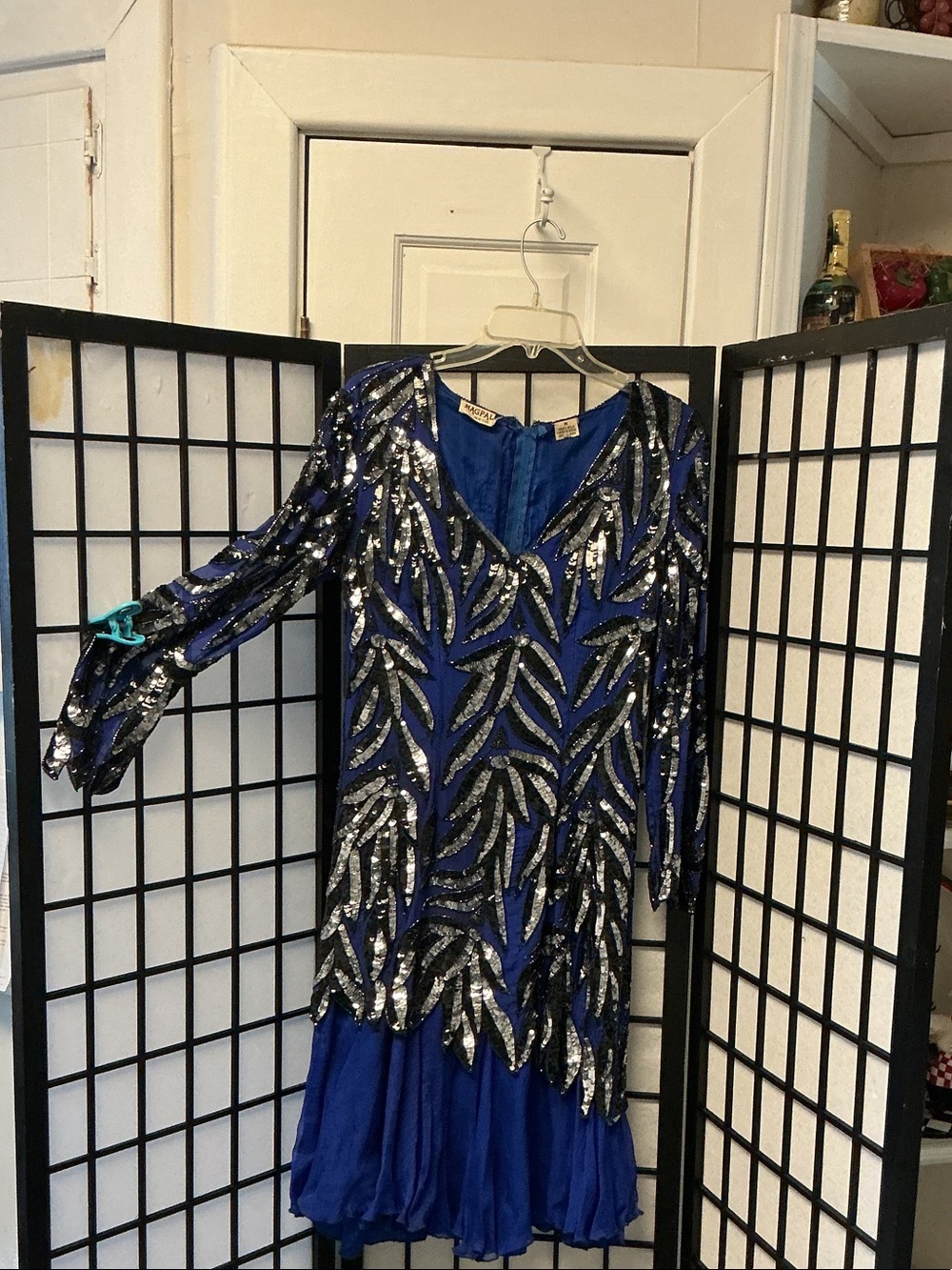 A vintage sequin evening dress excellent